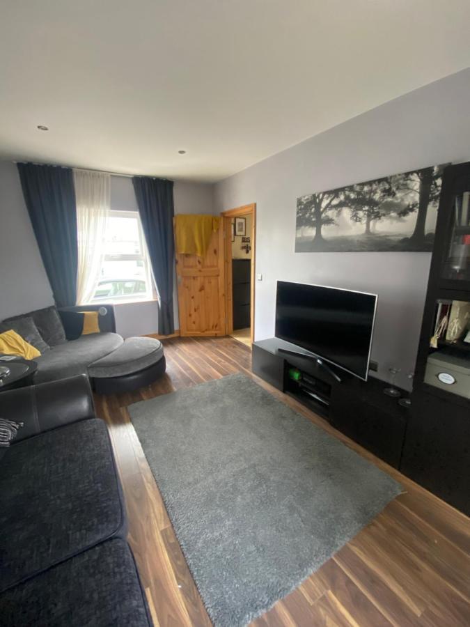 Town Villa With Charming Garden, Bbq Area & Sleeps 6 Cashel  Exteriör bild