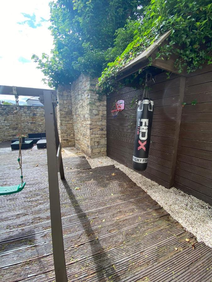 Town Villa With Charming Garden, Bbq Area & Sleeps 6 Cashel  Exteriör bild