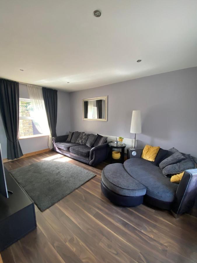 Town Villa With Charming Garden, Bbq Area & Sleeps 6 Cashel  Exteriör bild